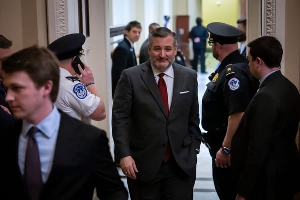 Cruz Touts Support From Wireless Industry, Others for Spectrum Bill